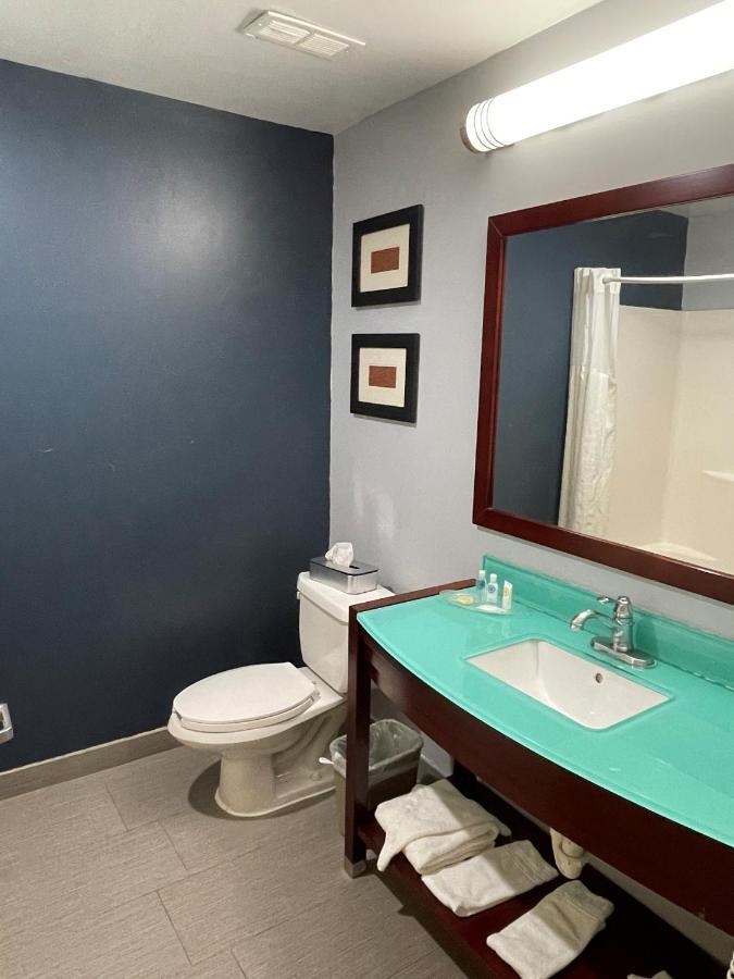 Quality Suites Waldorf Extérieur photo