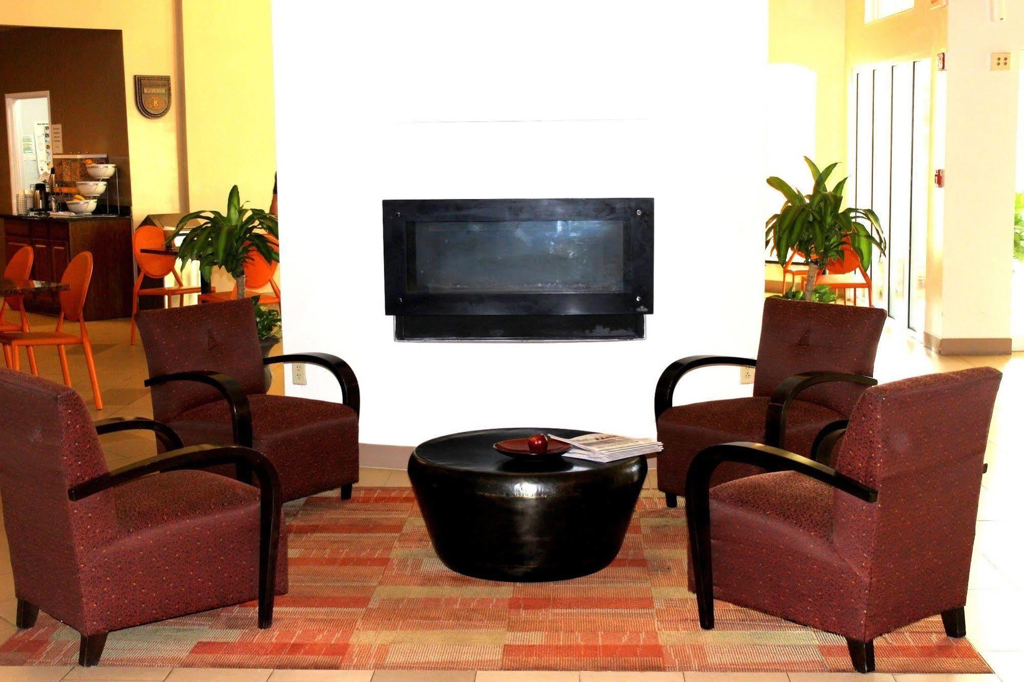Quality Suites Waldorf Extérieur photo