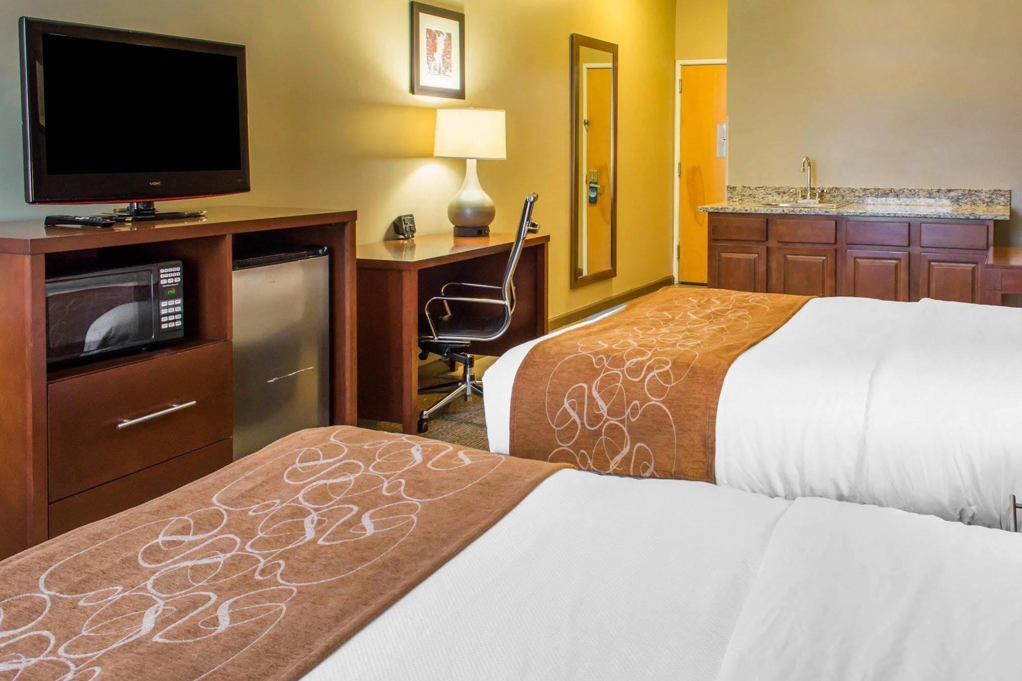 Quality Suites Waldorf Extérieur photo