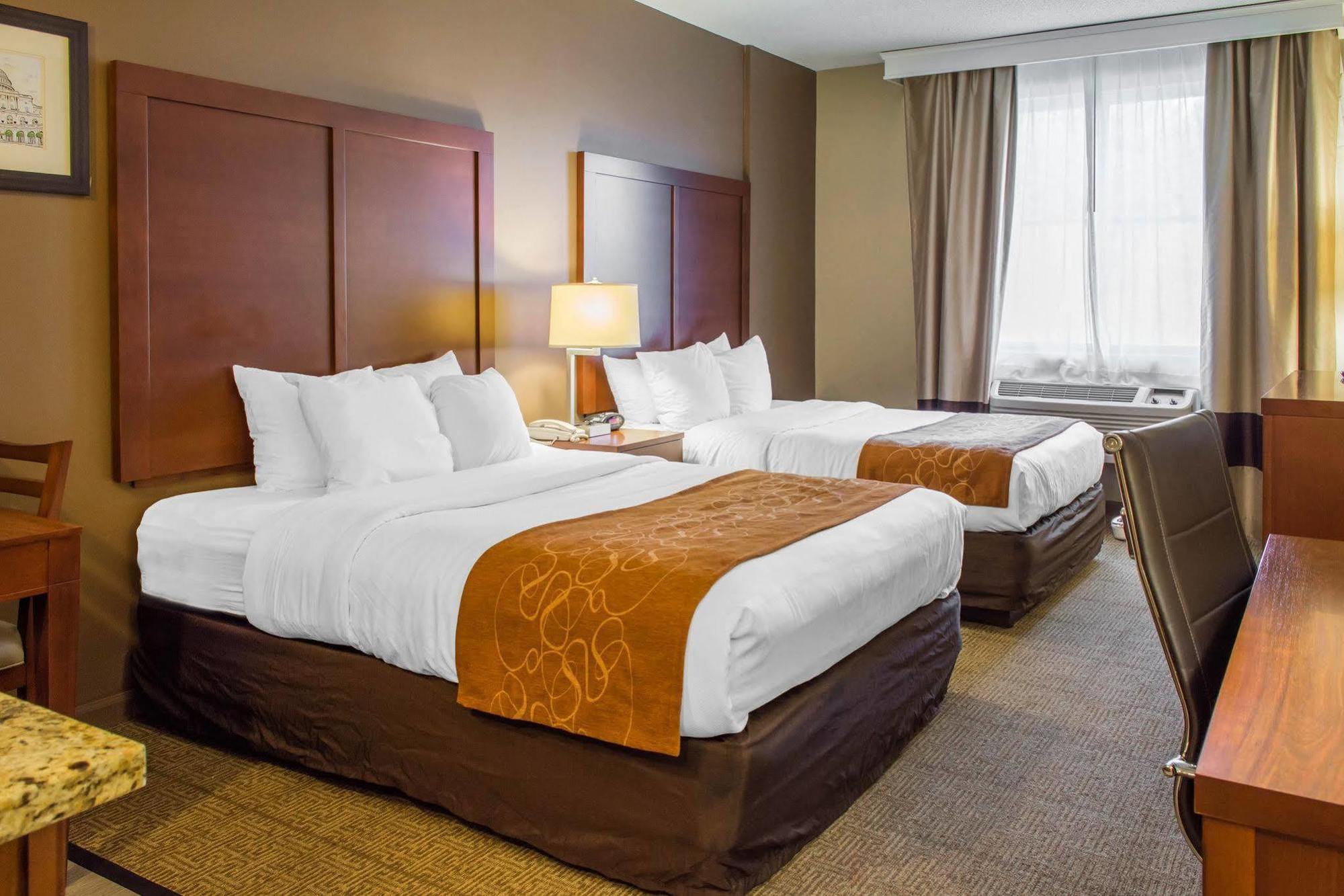 Quality Suites Waldorf Extérieur photo